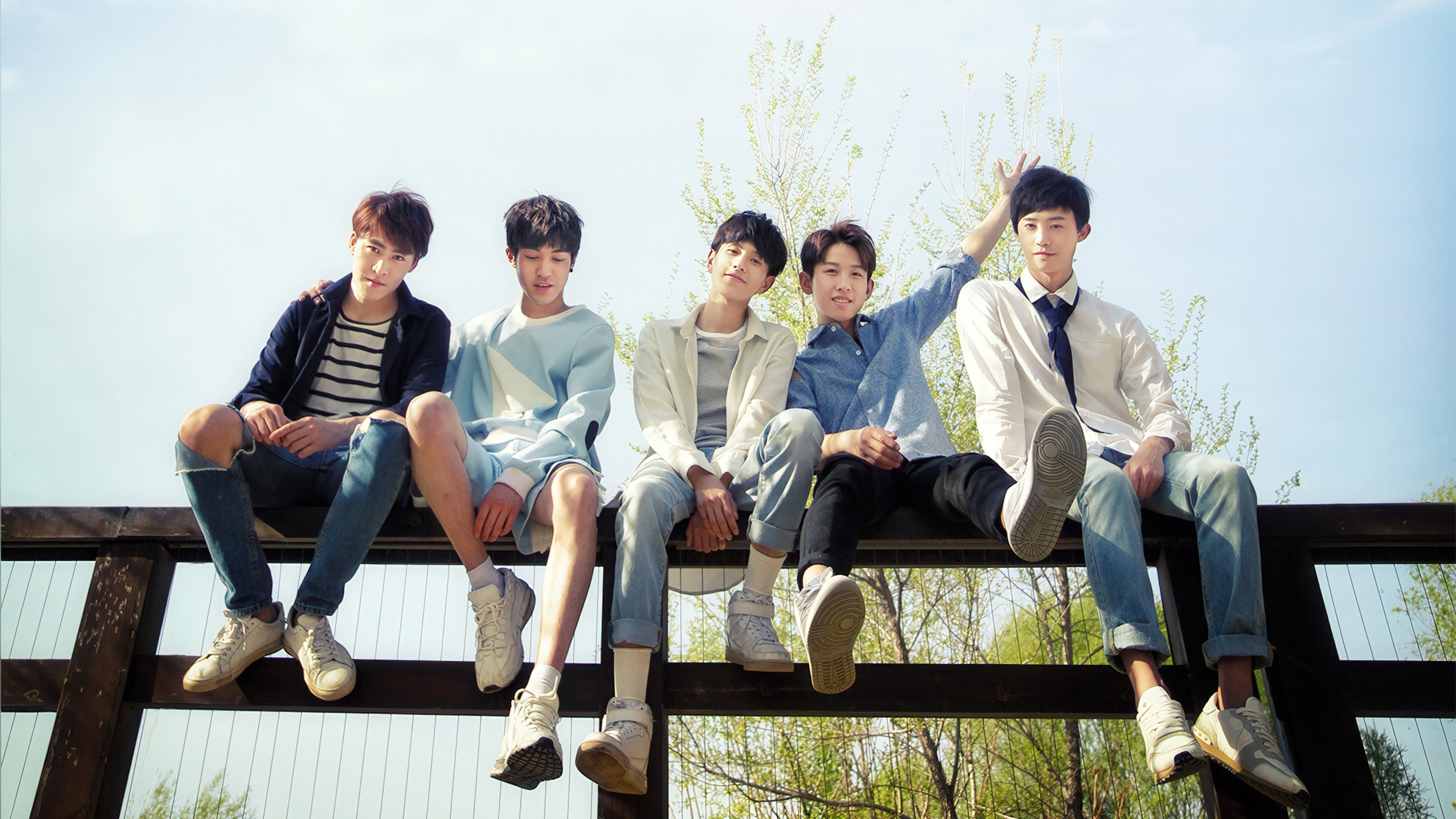 YandaiXie Street No.10 Background