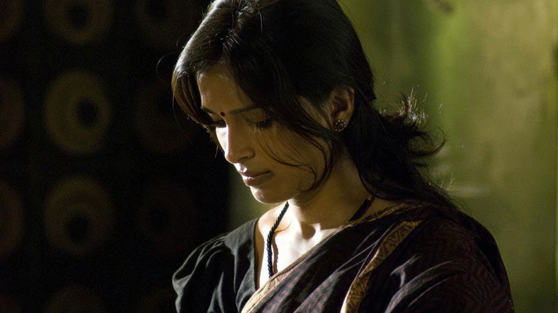 Aaranya Kaandam Background