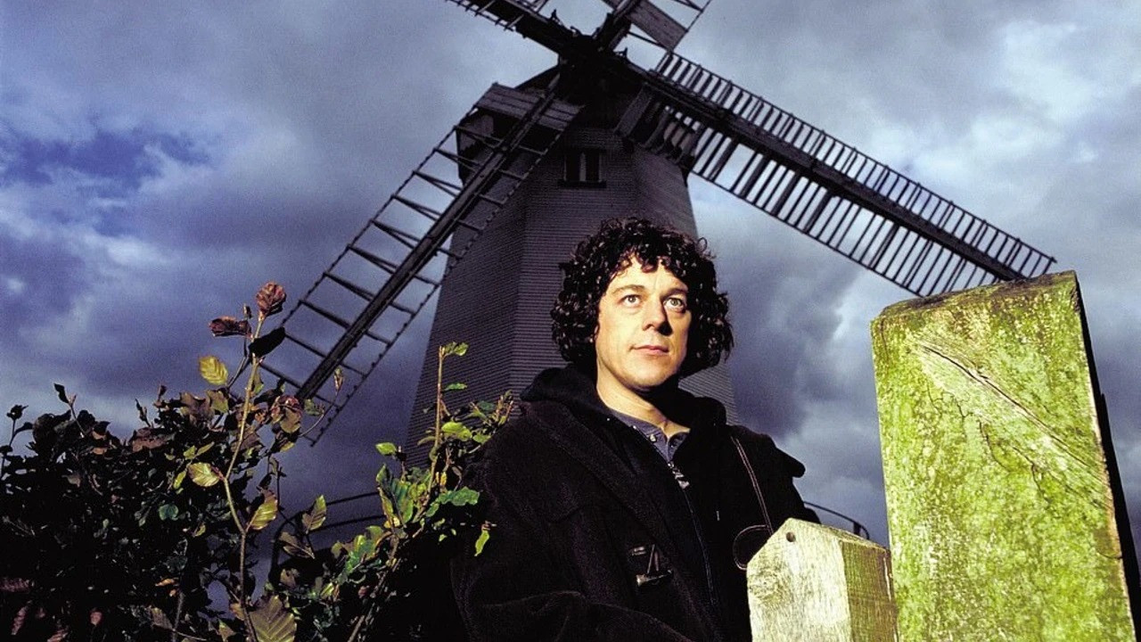 Jonathan Creek Background