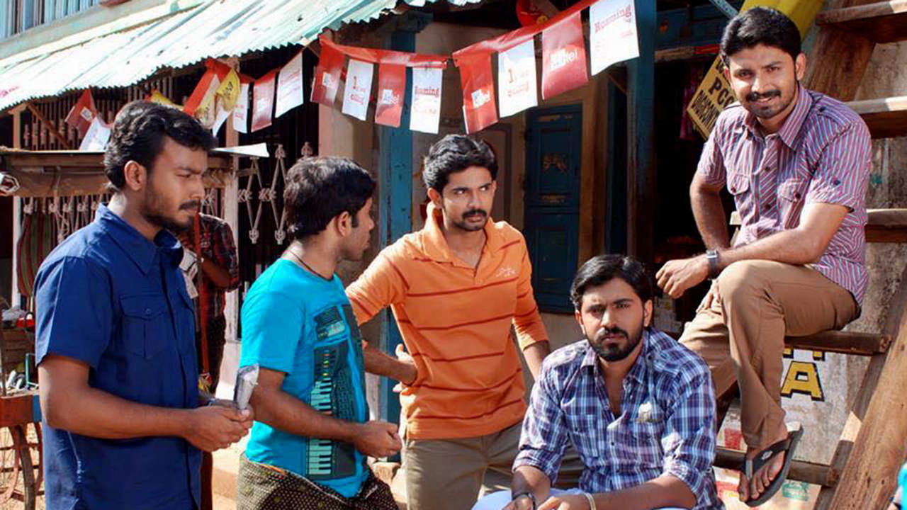 Malarvaadi Arts Club Background