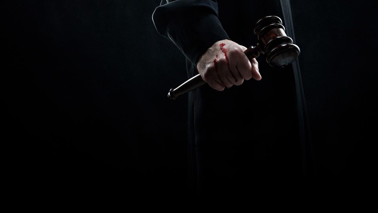 Trap for the Judge Background