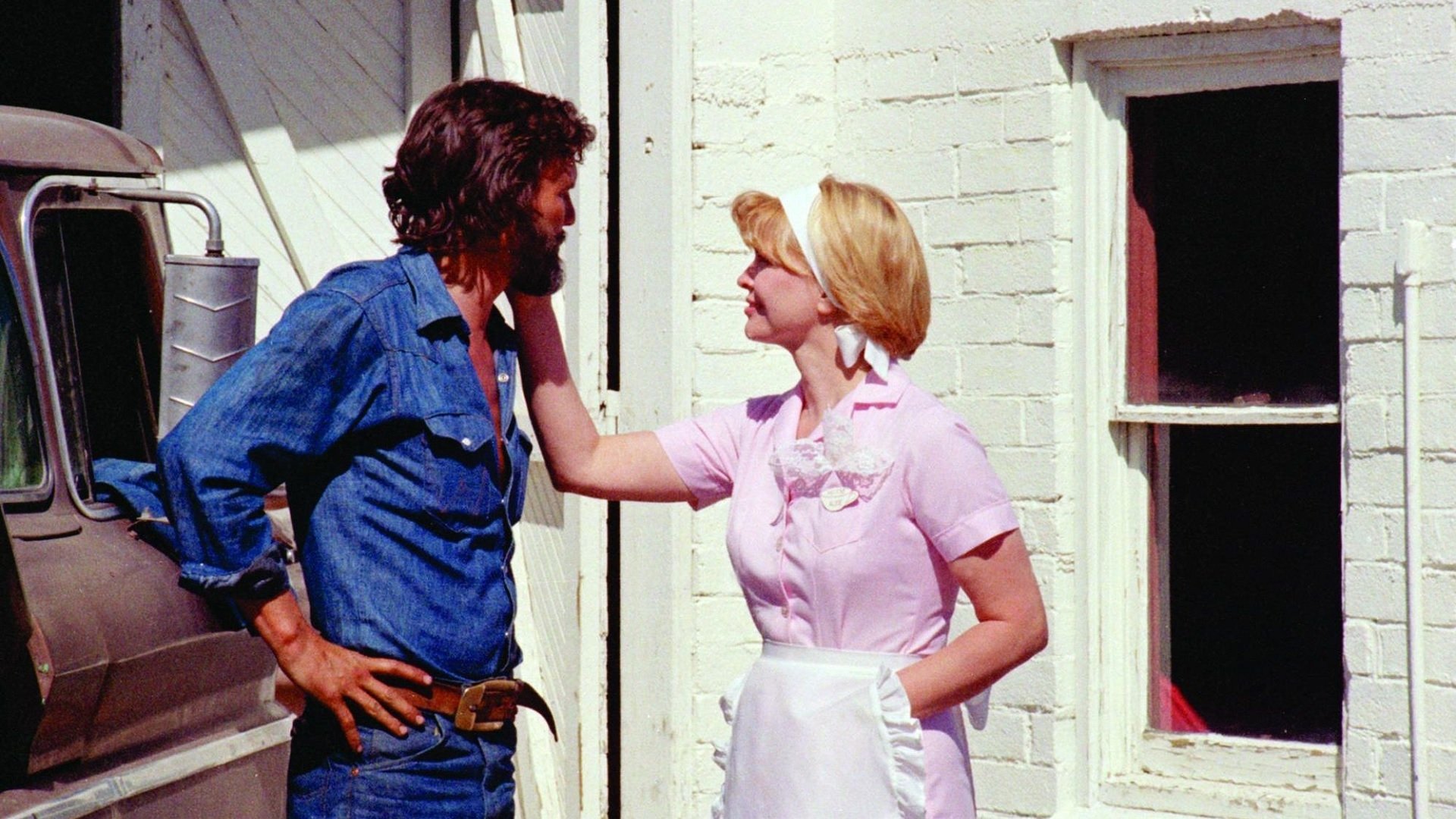 Alice Doesn't Live Here Anymore Background