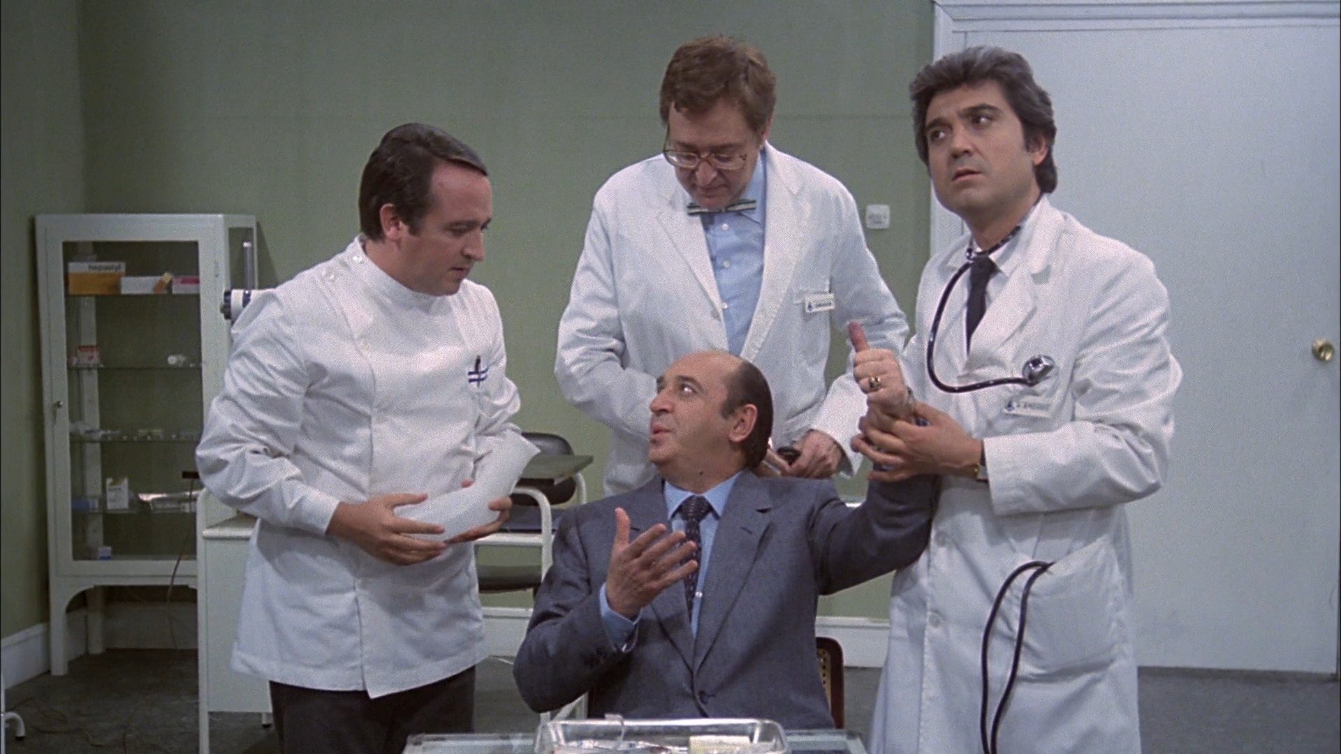 Agítese antes de usarla Background