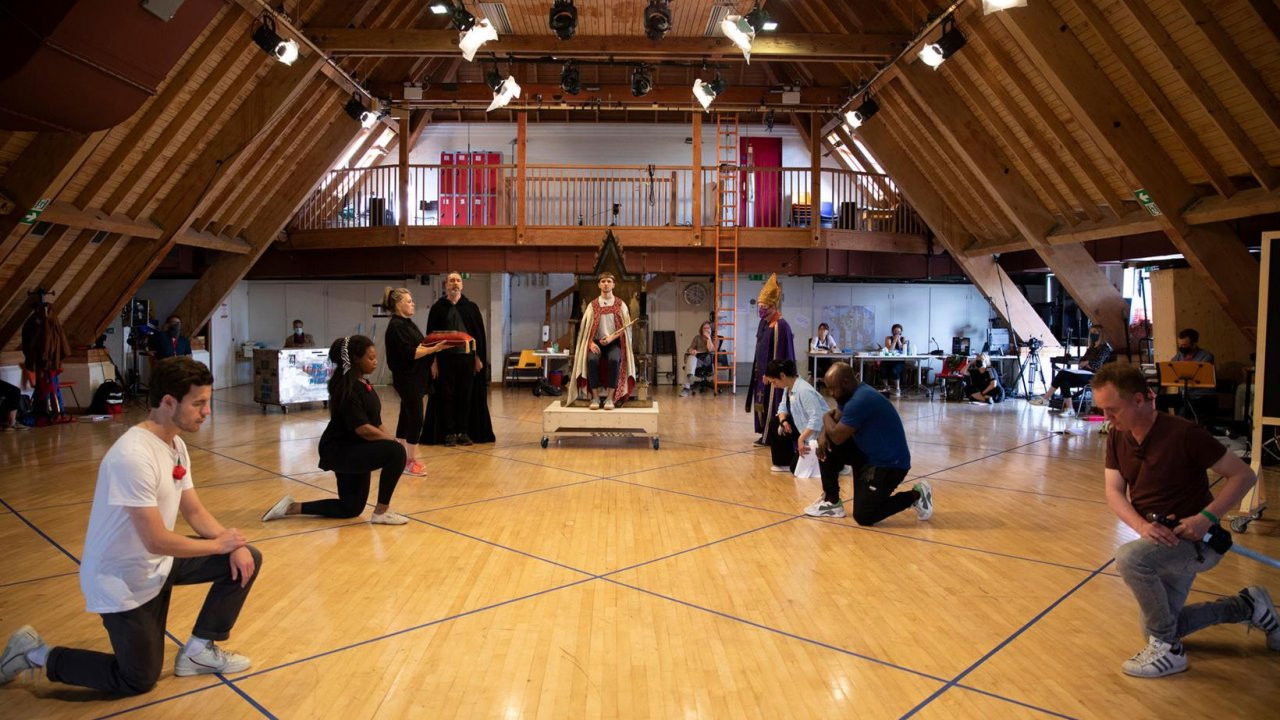 RSC Live:  Henry VI, Part 1 Background