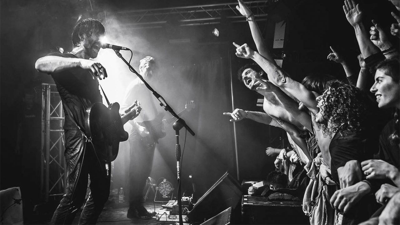 Complimenti per la festa Background