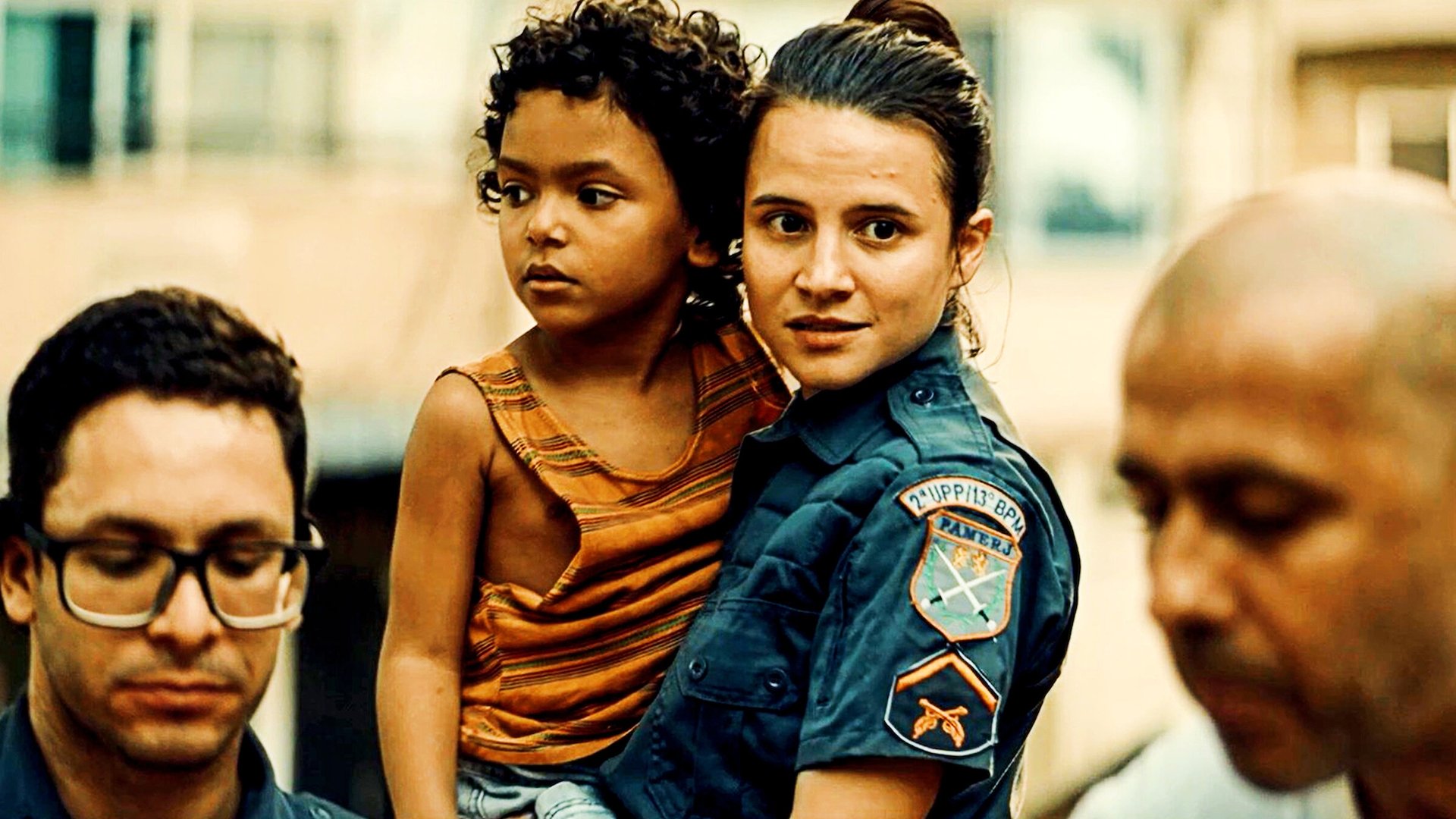 Intervenção Background