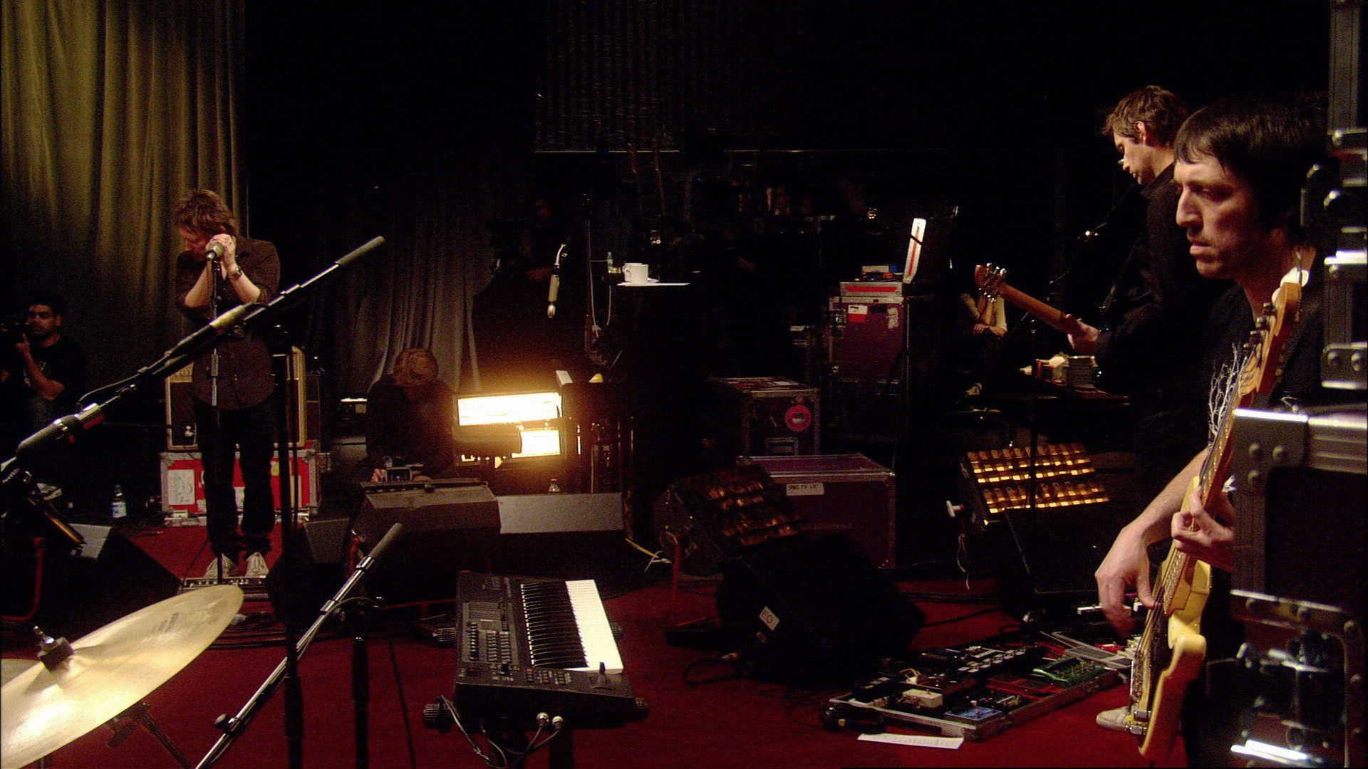 Radiohead: In Rainbows - From the Basement Background