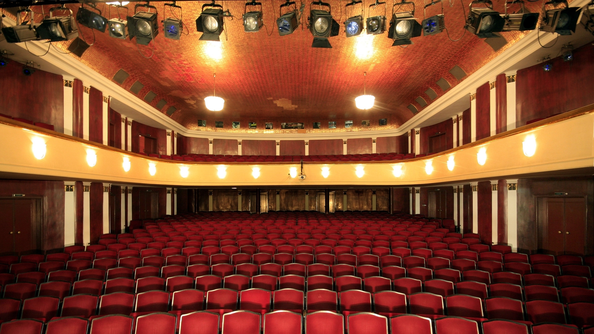 Drei Männer Im Schnee Background