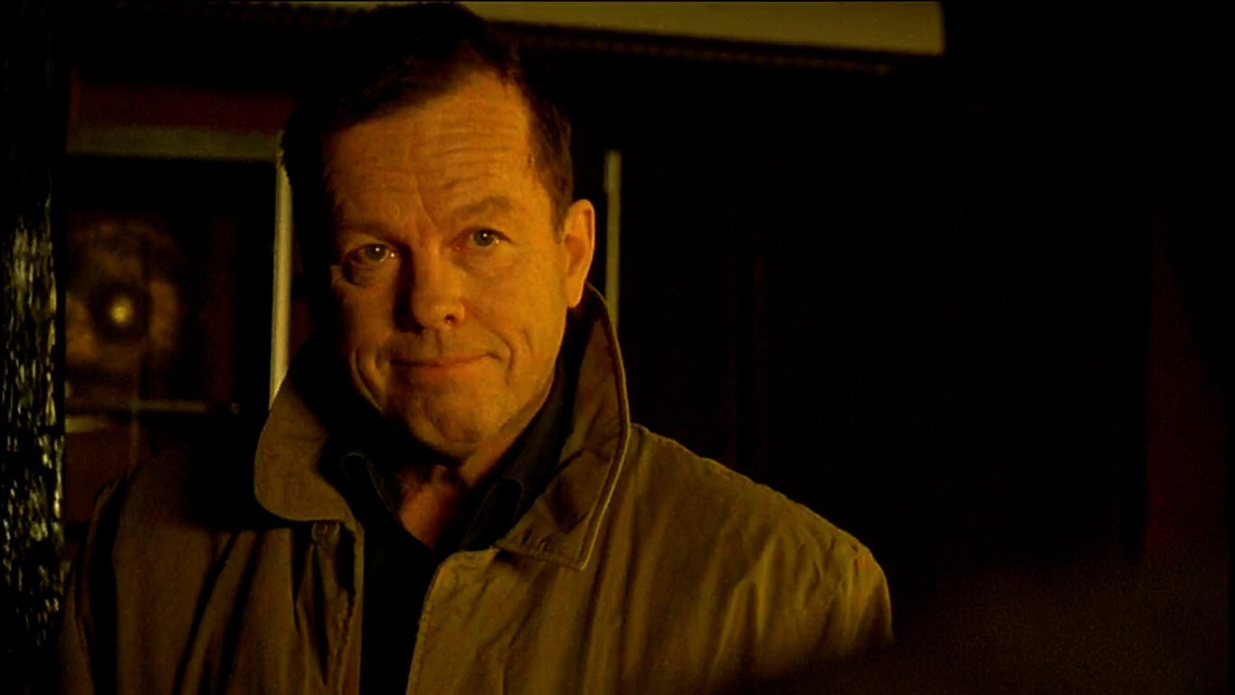 Wallander: The Container Lorry Background