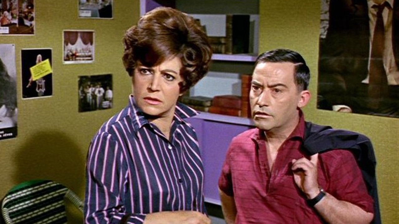 Viva Rena Background