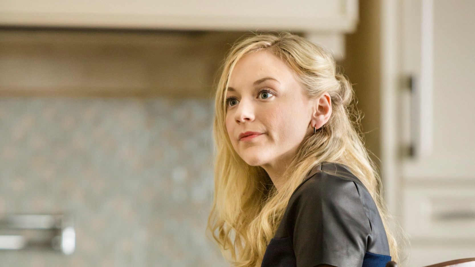 Love on the Sidelines Background