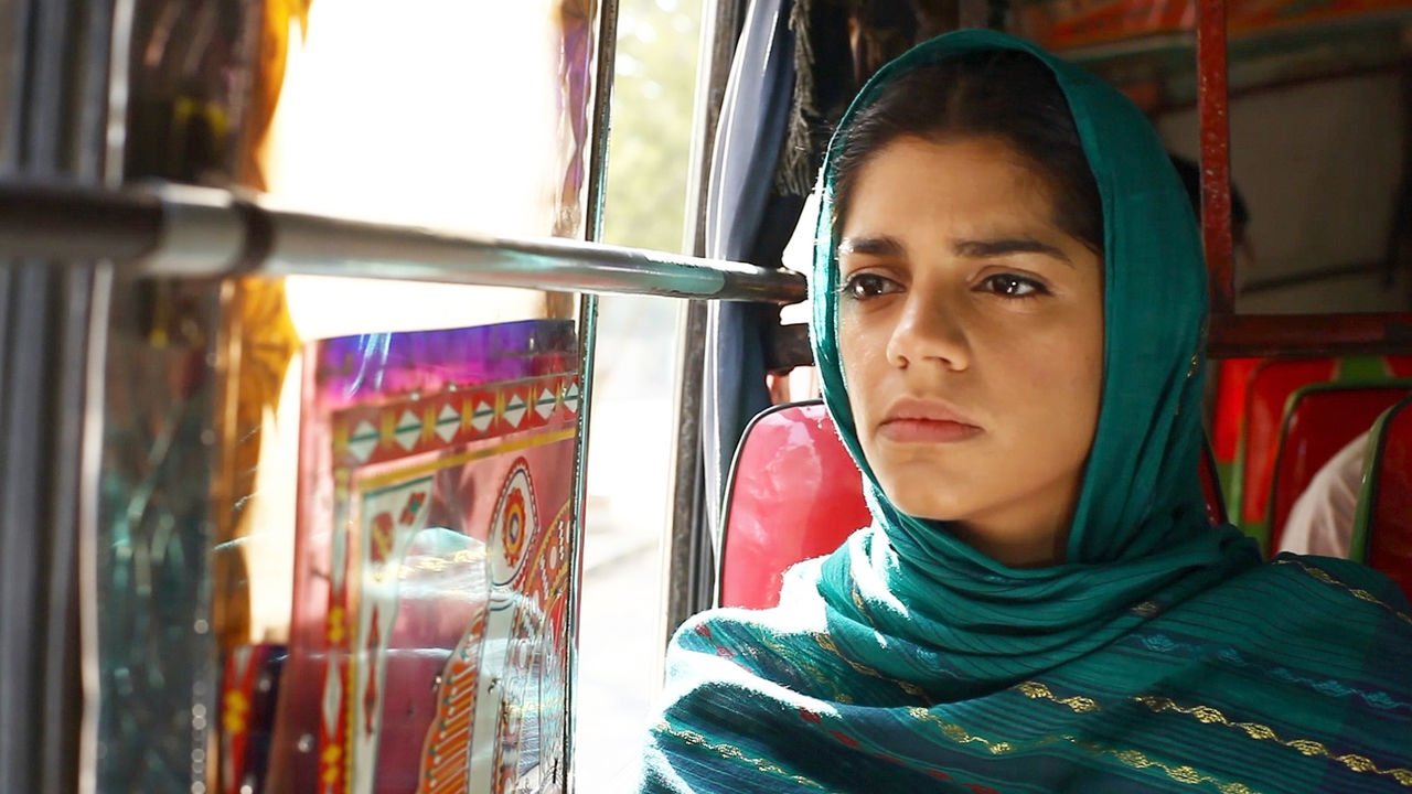 Zindagi Gulzar Hai Background