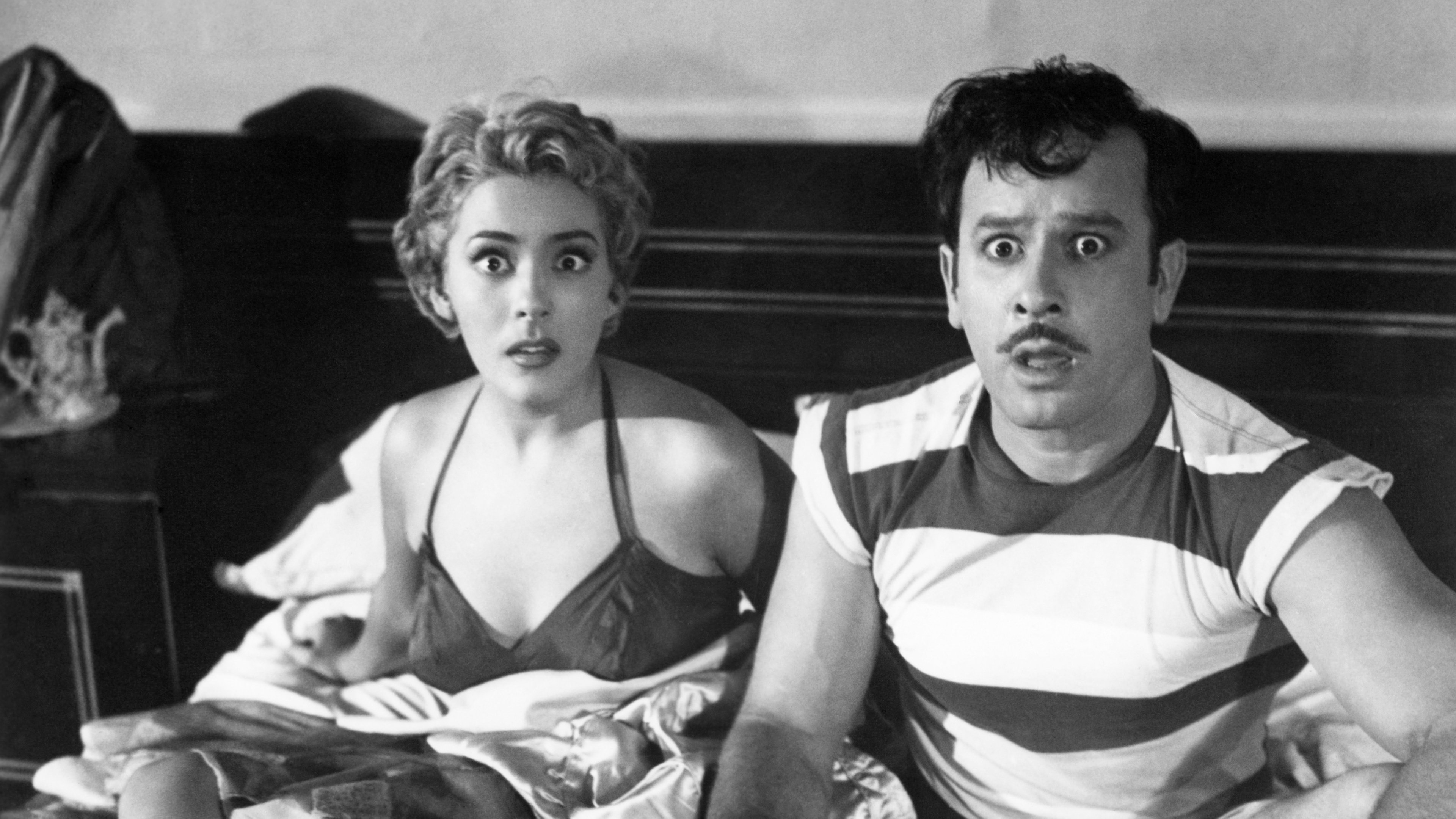 El inocente Background