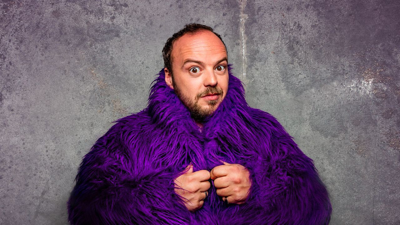 Alban Ivanov - Élément perturbateur Background