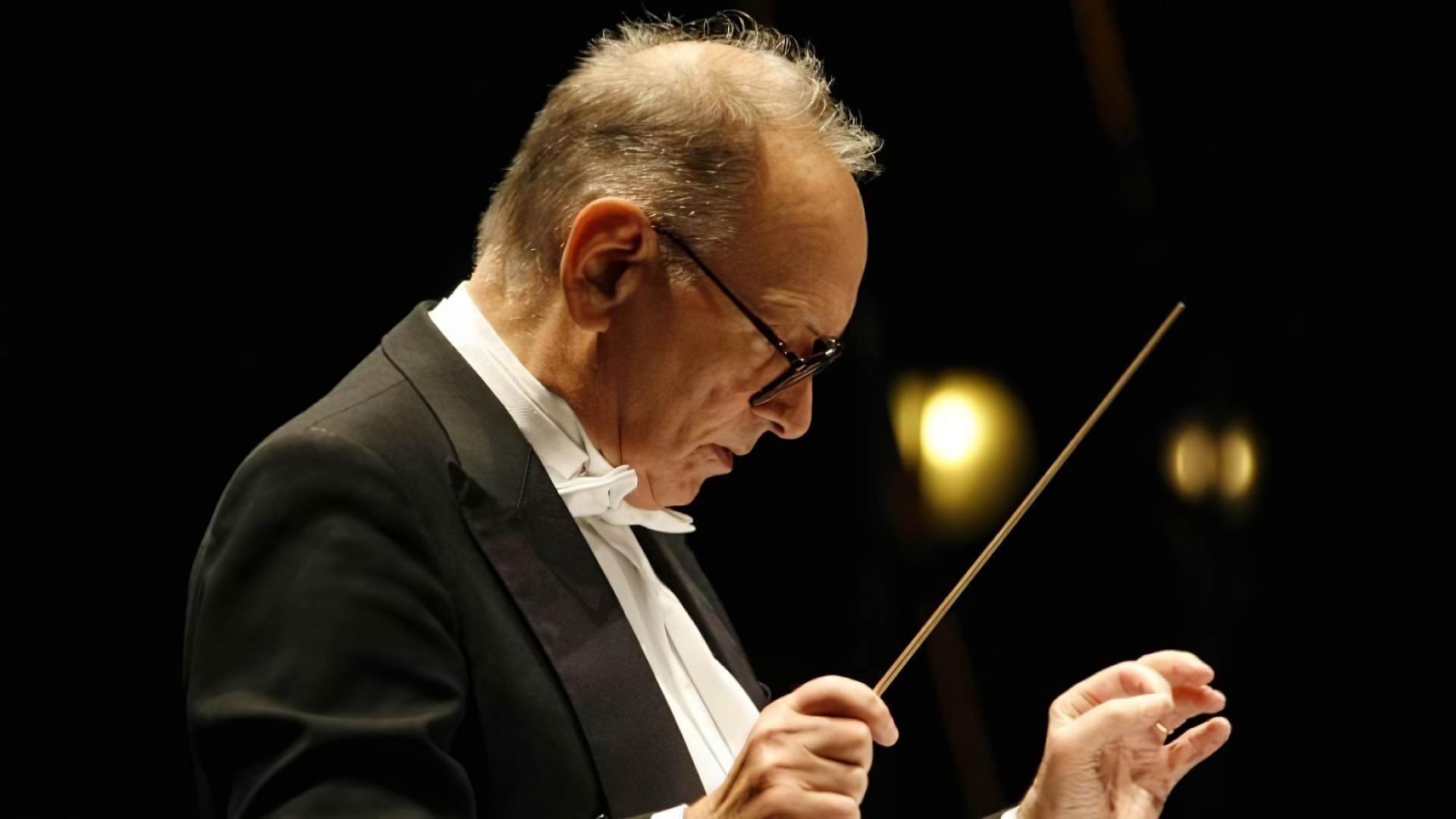 Morricone Conducts Morricone Background