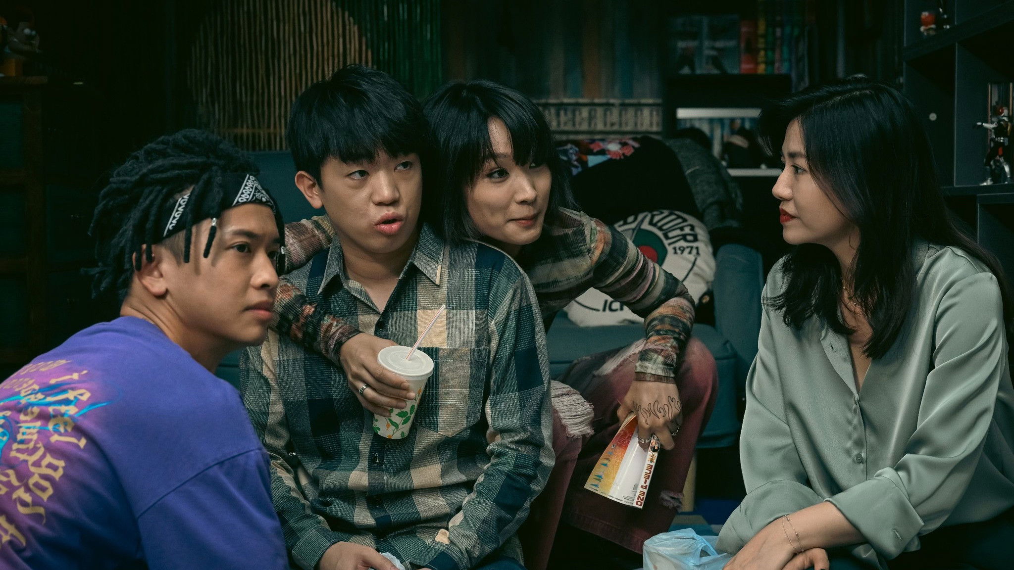 Smashing Frank Background