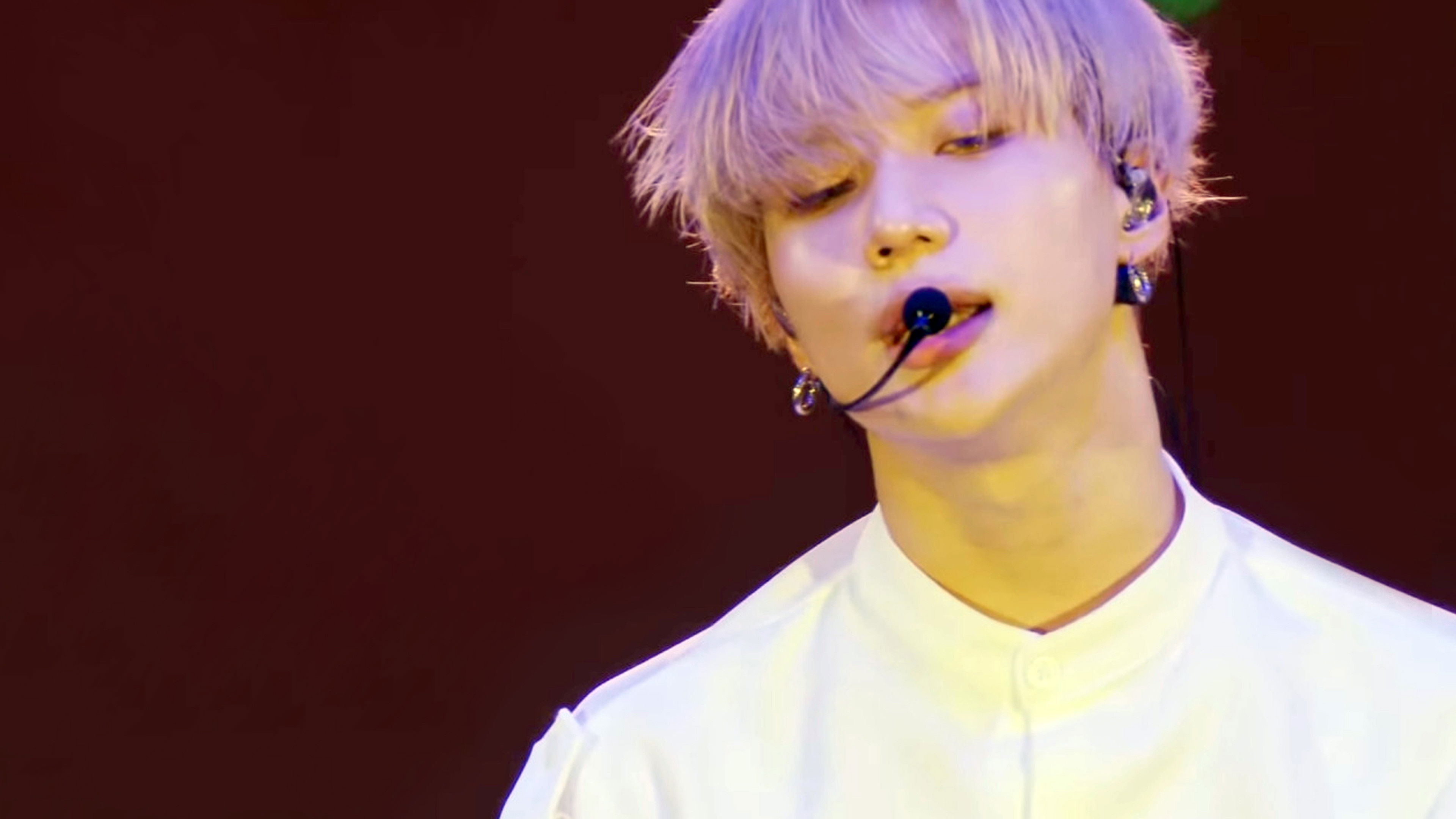 Taemin Arena Tour 2019  X™ Background