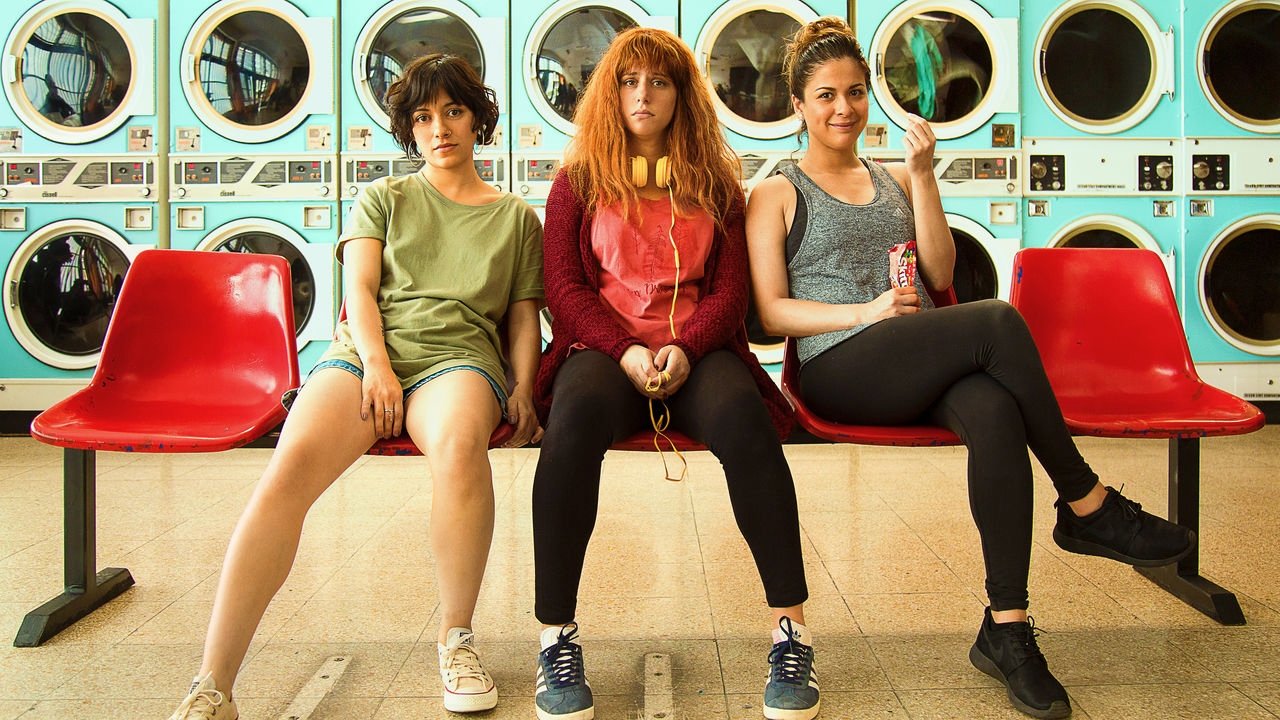 Soltera codiciada Background