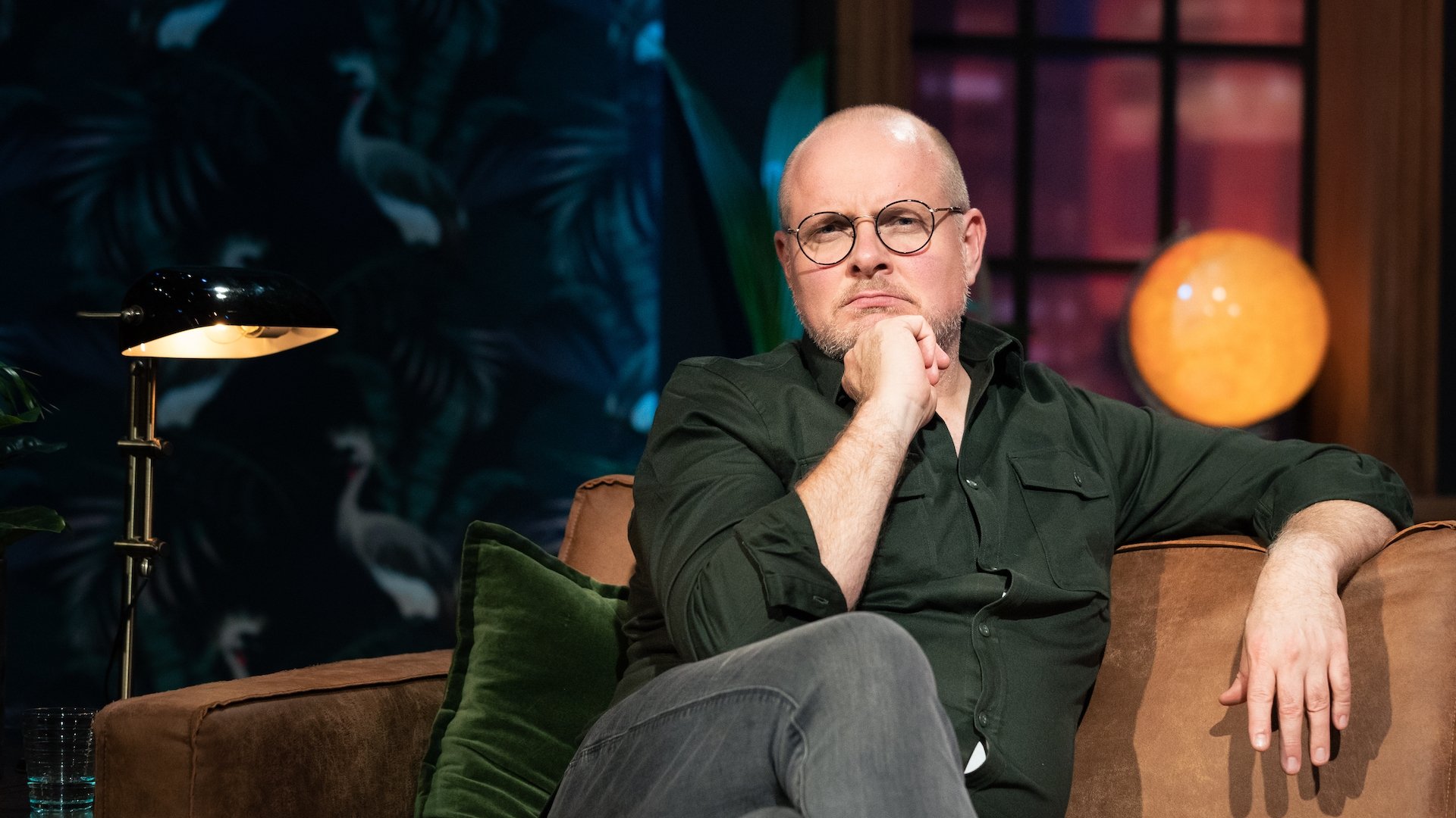 Gjett hvem! Background