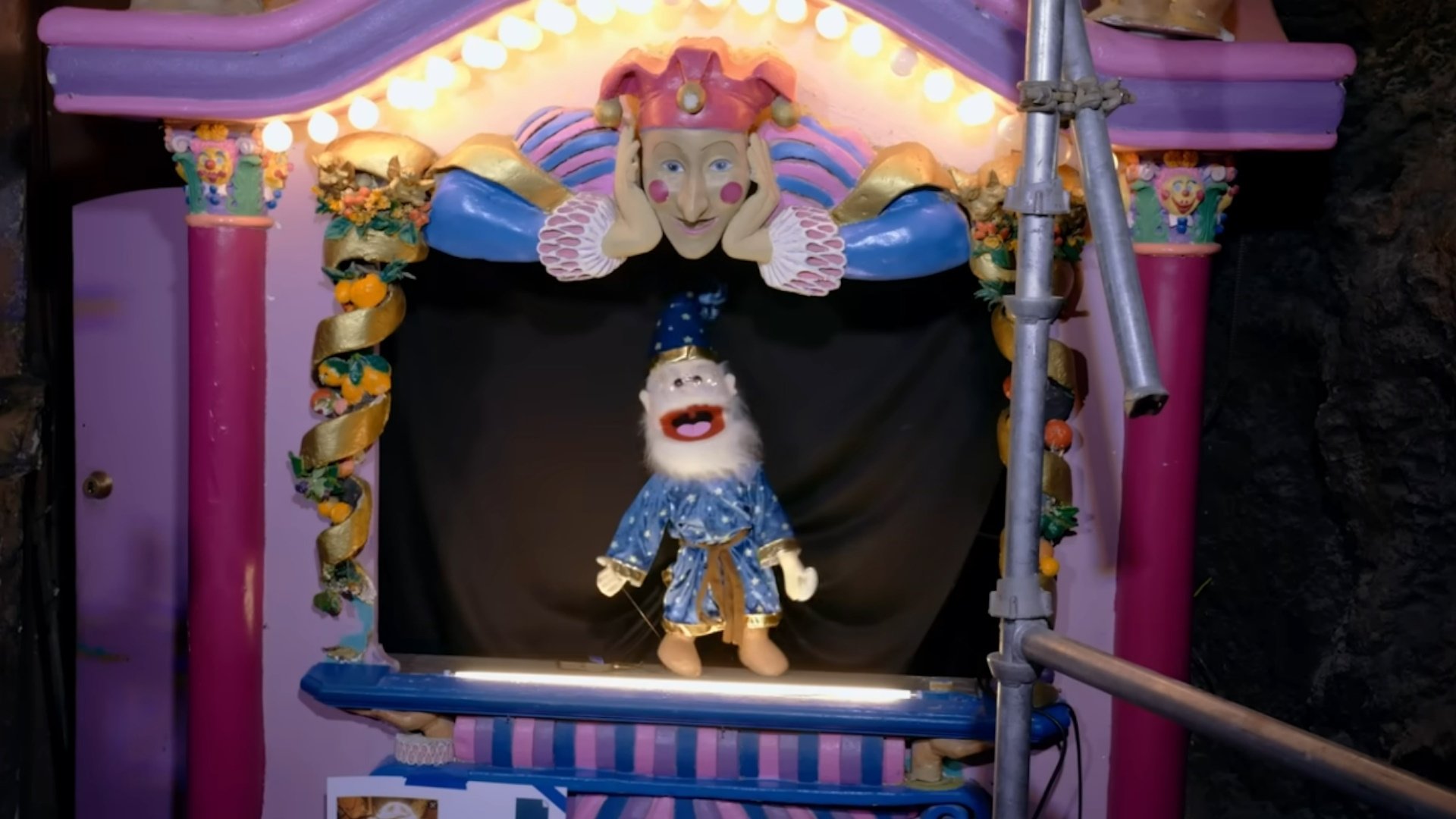 ¡Casa Bonita Mi Amor! Background