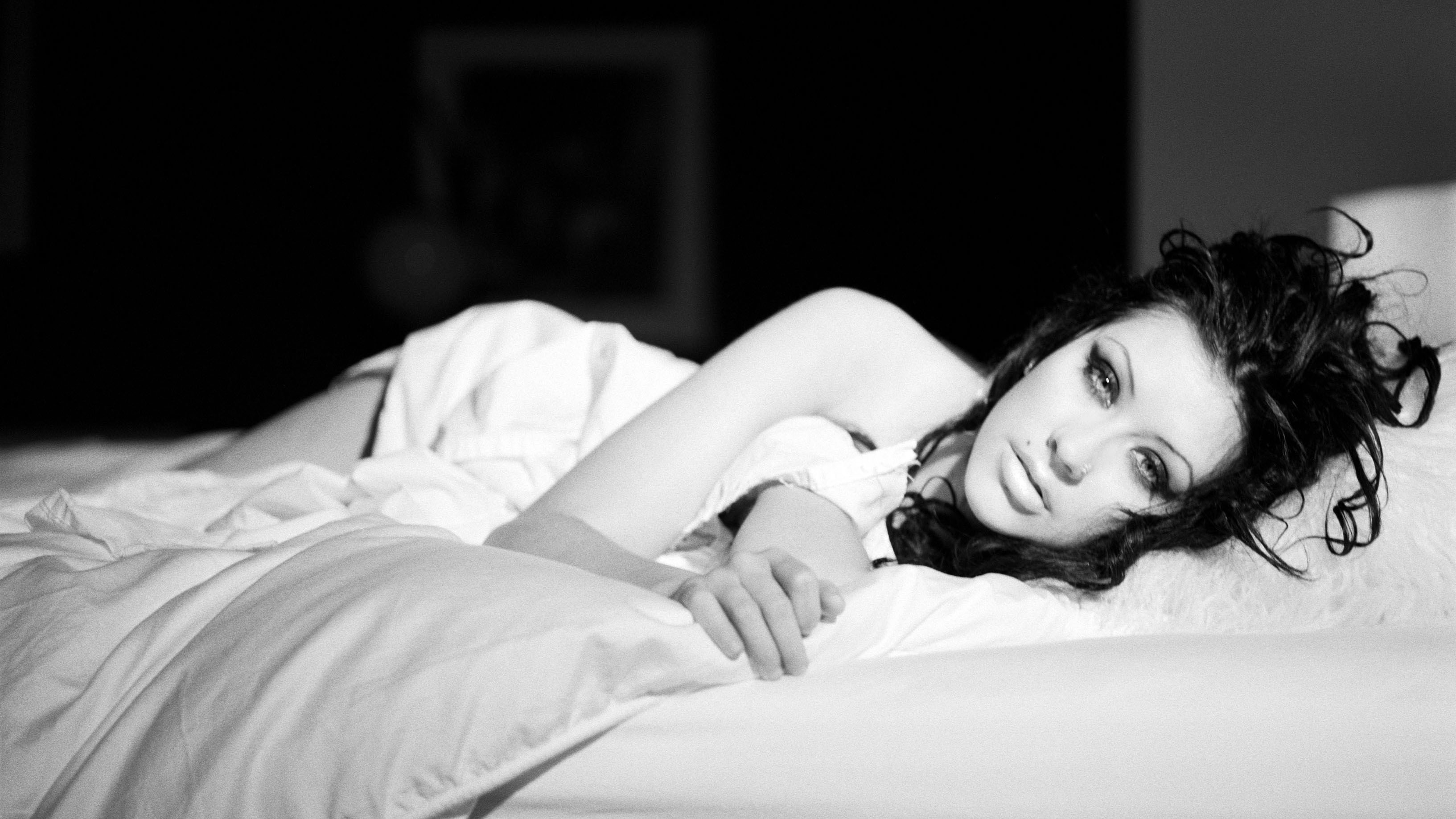 Christina Aguilera: Stripped - Live in the U.K. Background