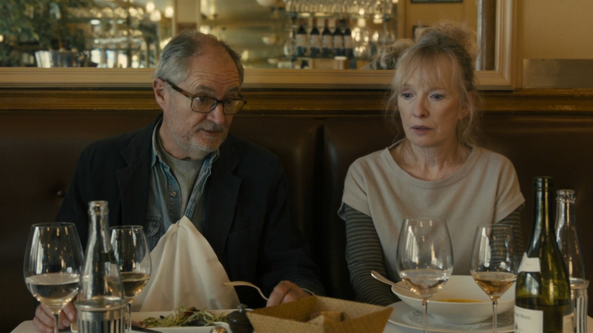 Le Week-End Background