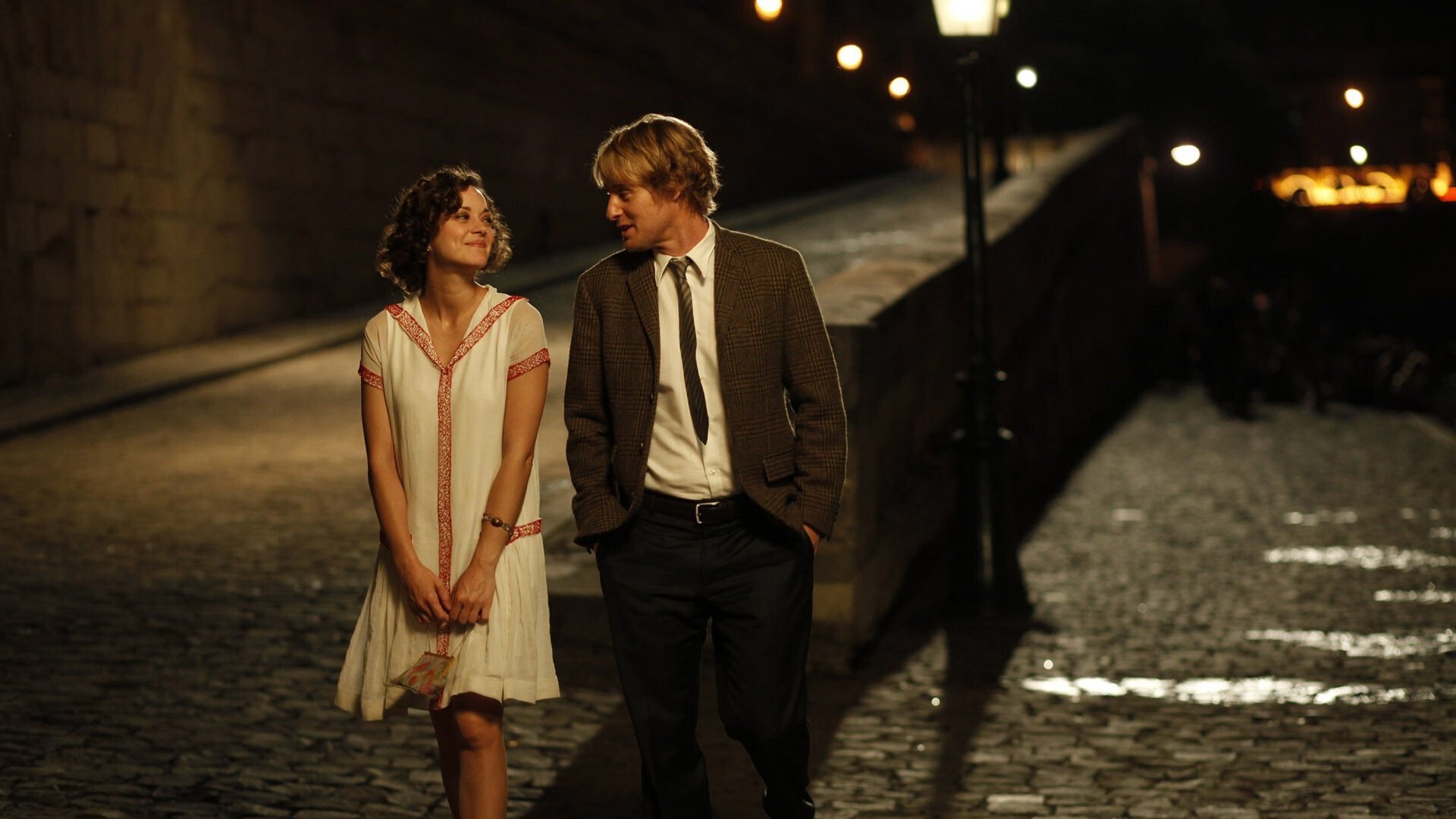 Midnight in Paris Background