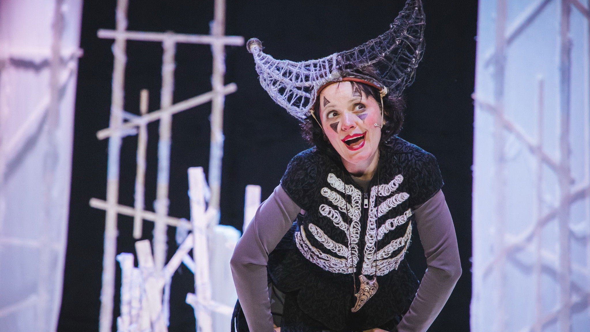 King Lear: How We Looked for Love During the War Background