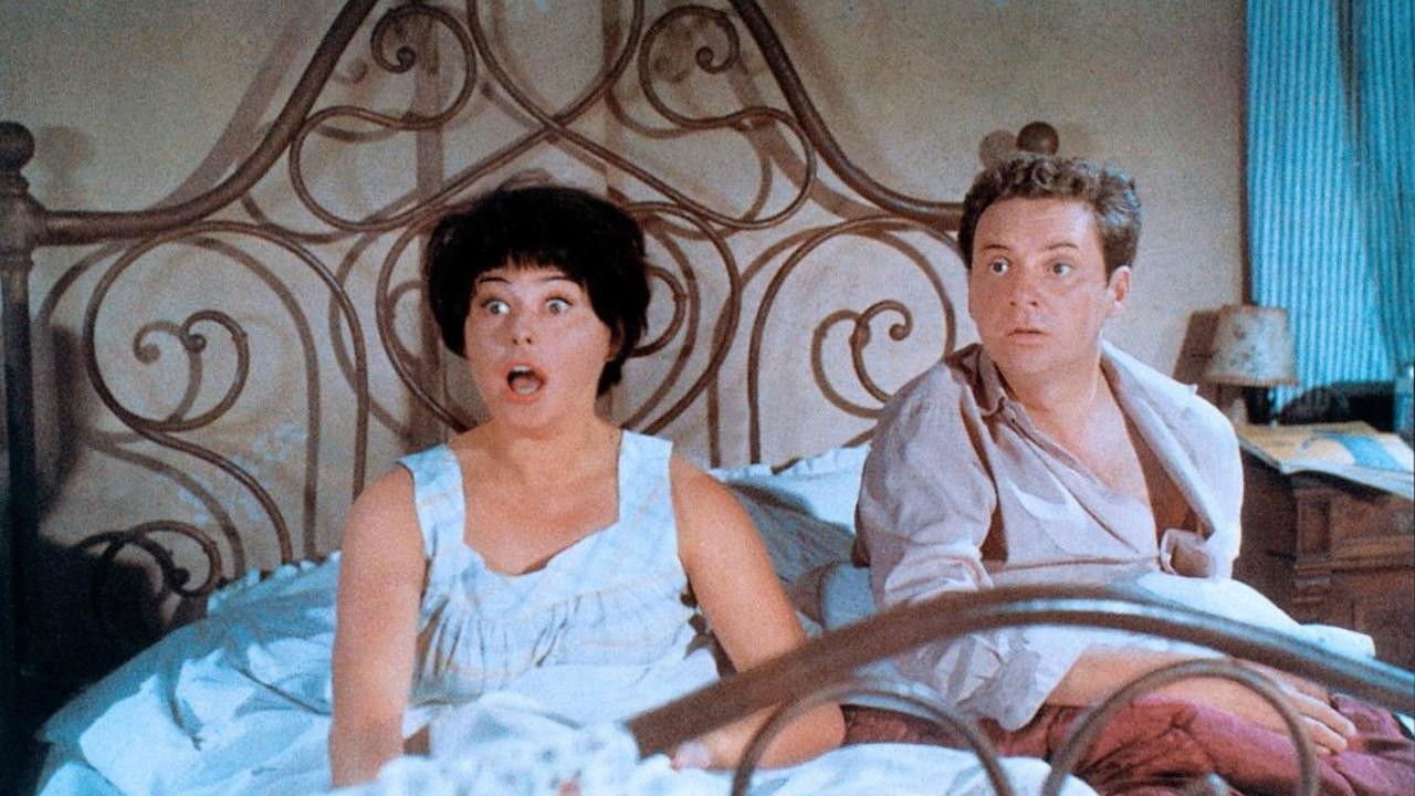 My Sweetheart Wants to Go Sailing on Sunday Background