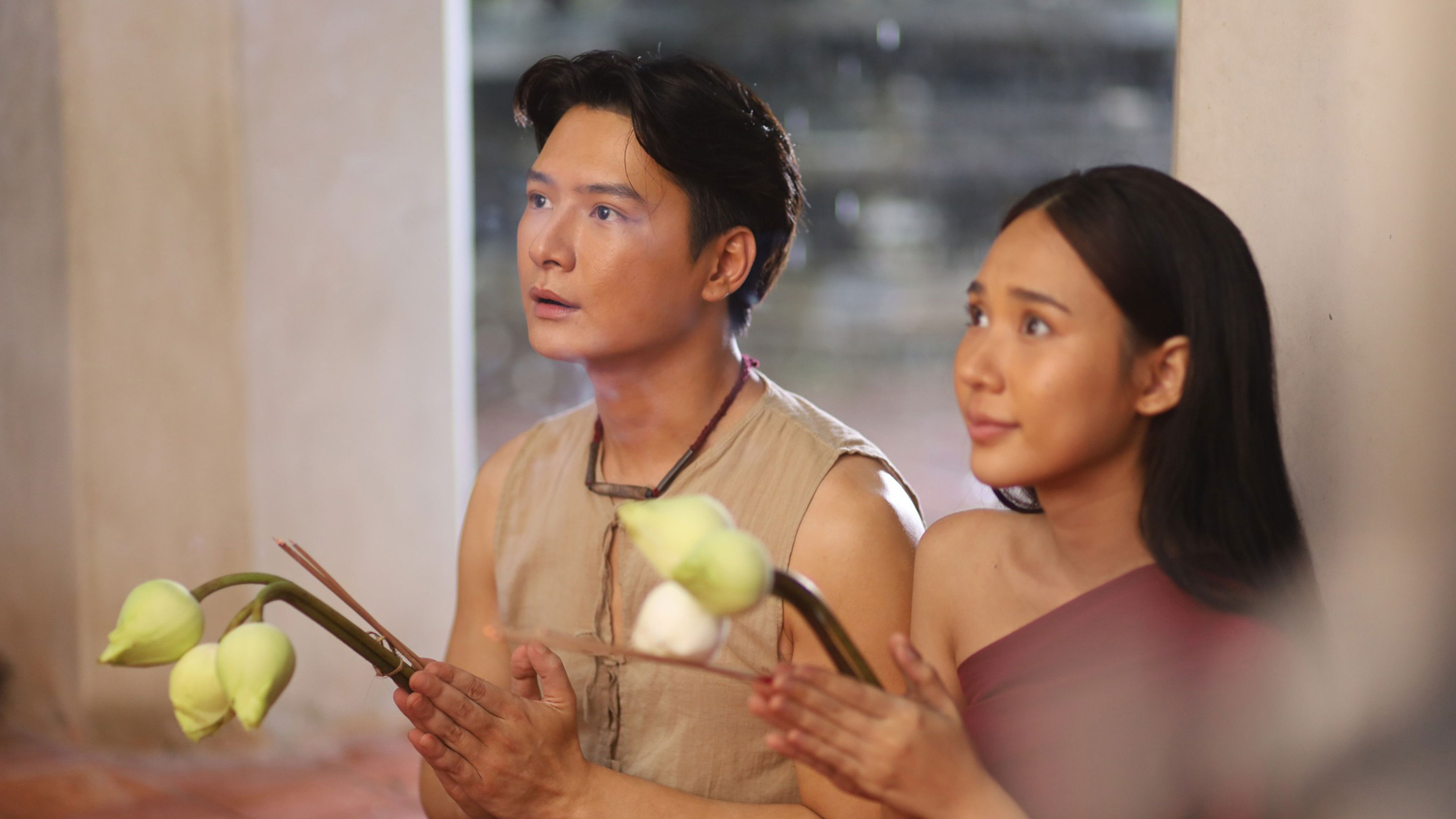 Nak Loves Mak Sooo Much! Background