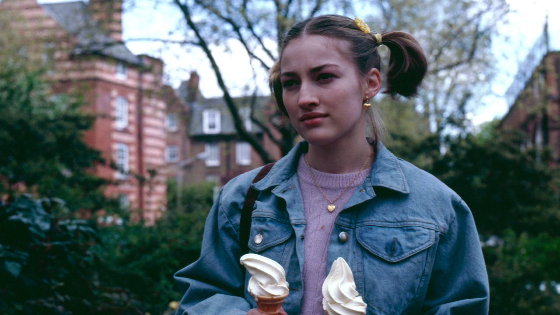 Stella Does Tricks Background