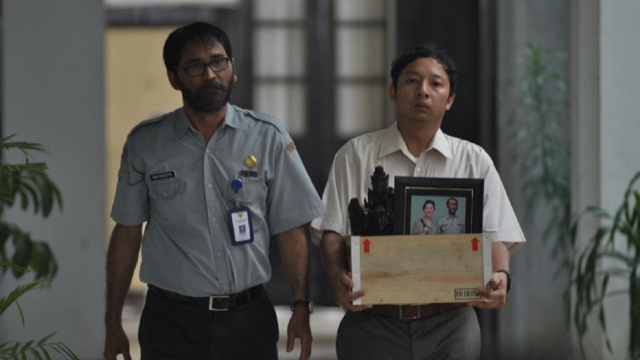 Before the Morning Repeated Background