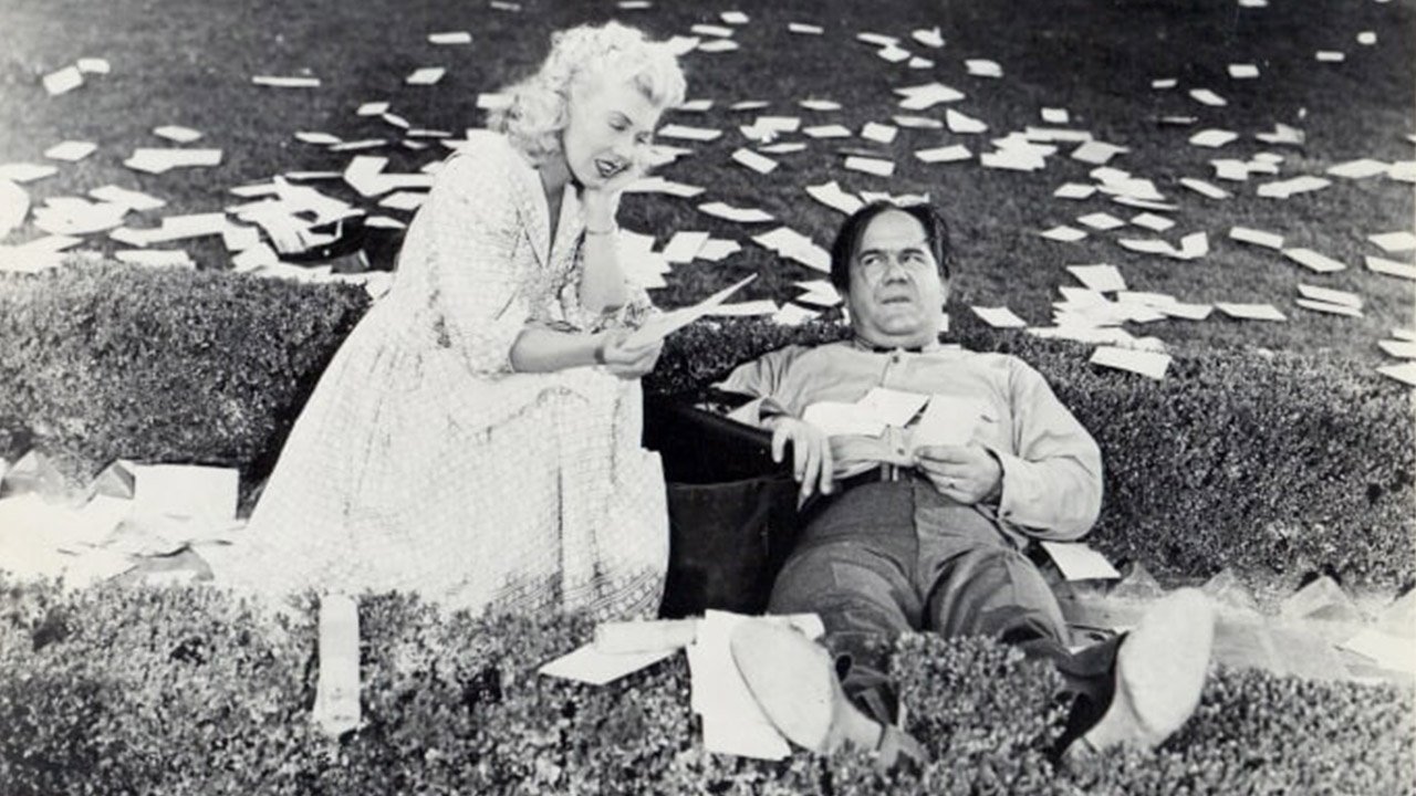 Blondie Hits the Jackpot Background