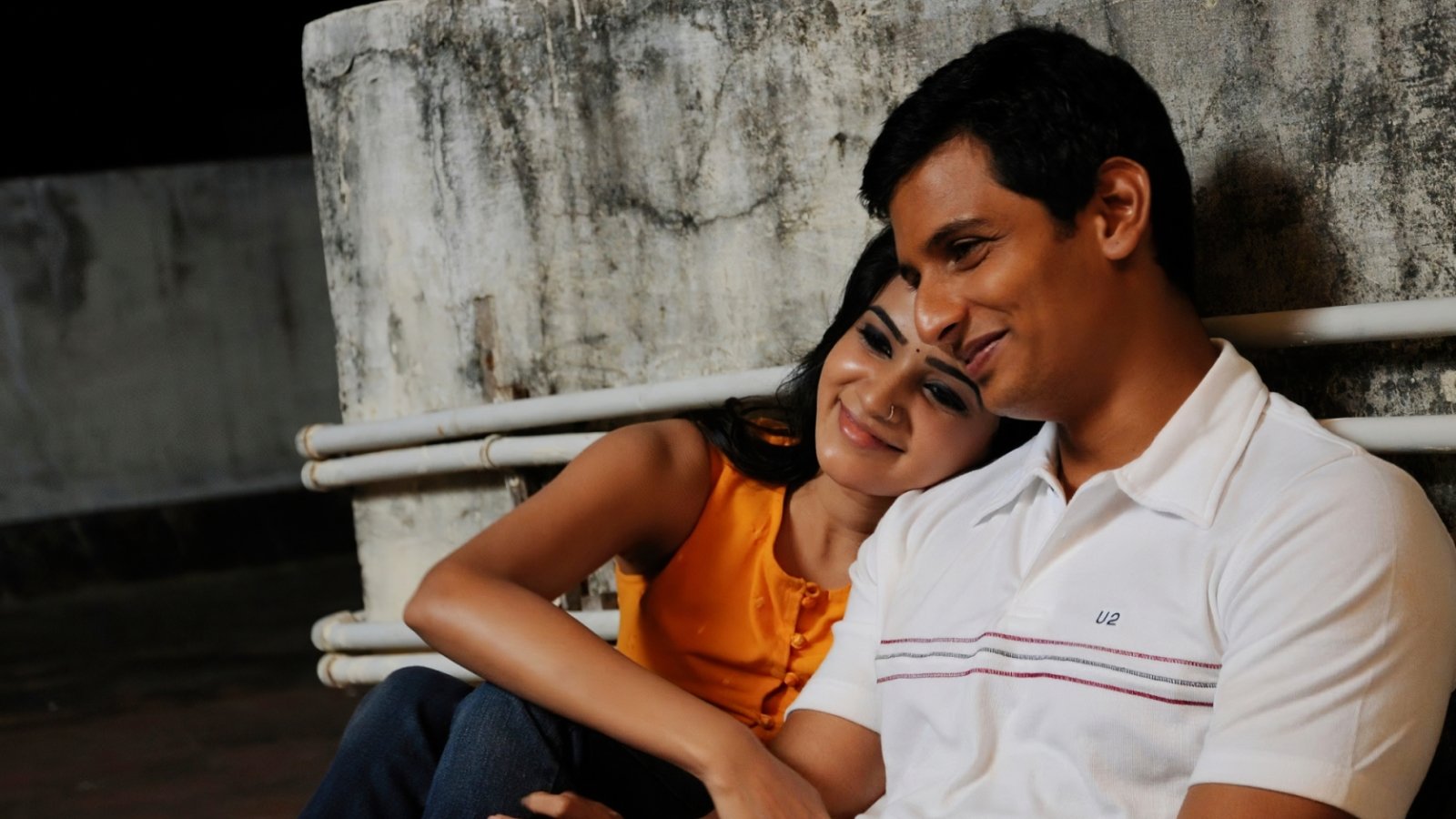 Neethaane En Ponvasantham Background