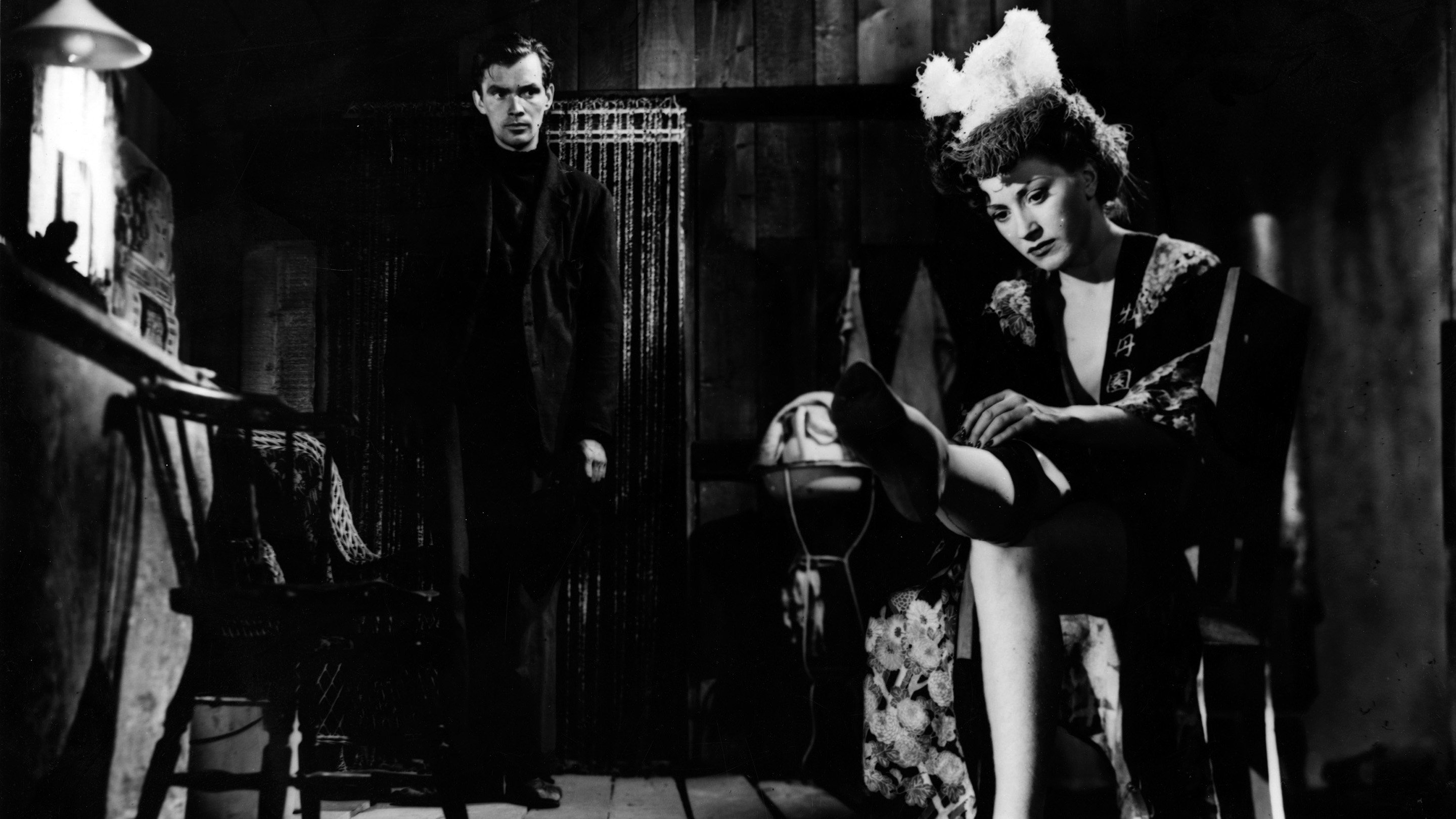 A Ship to India Background