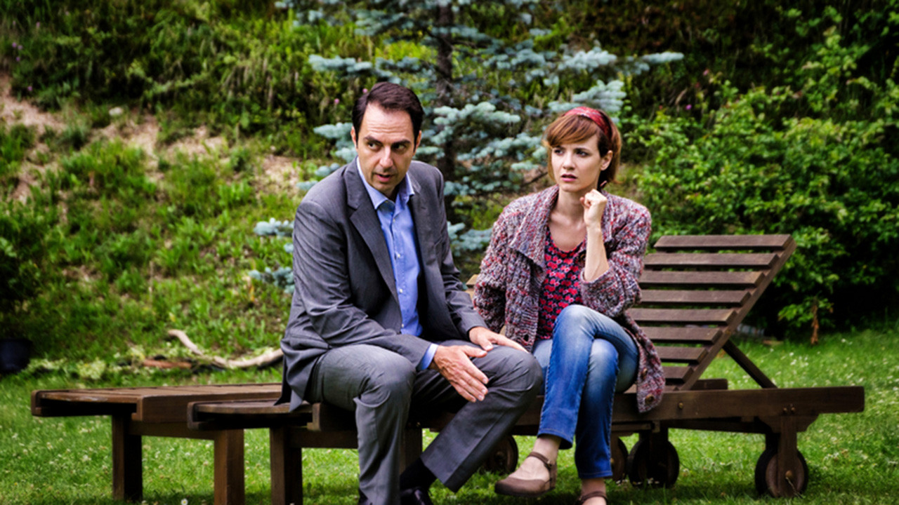 Una villa per due Background