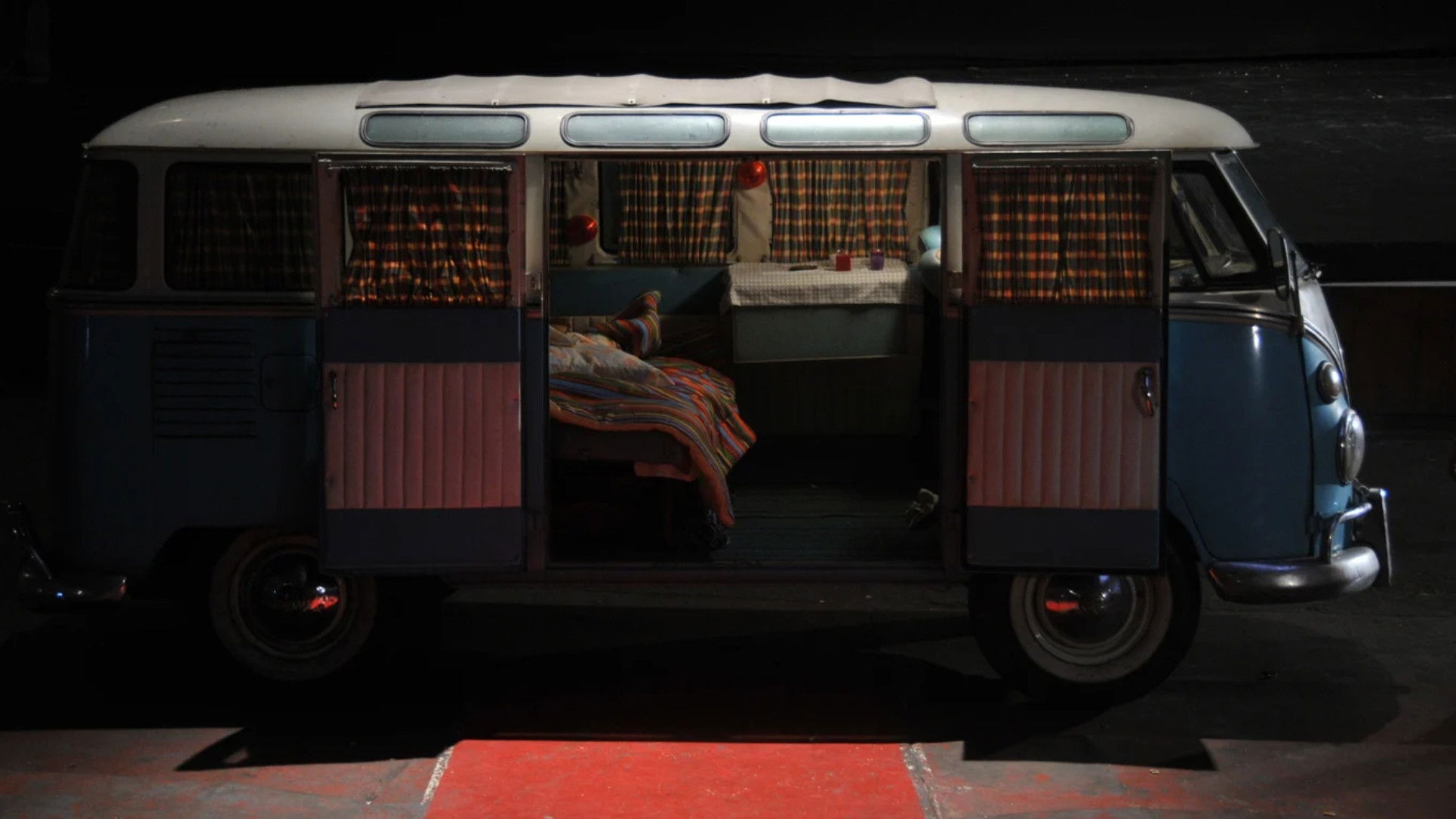 Paradas Contínuas Background