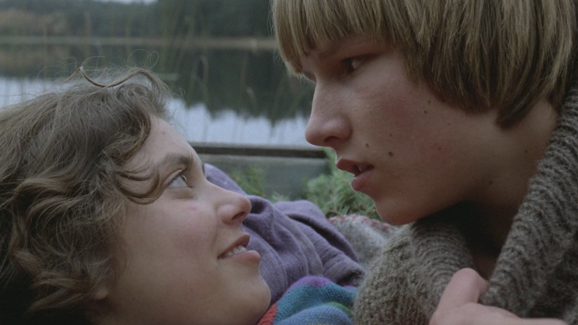 Wanna See My Beautiful Navel? Background