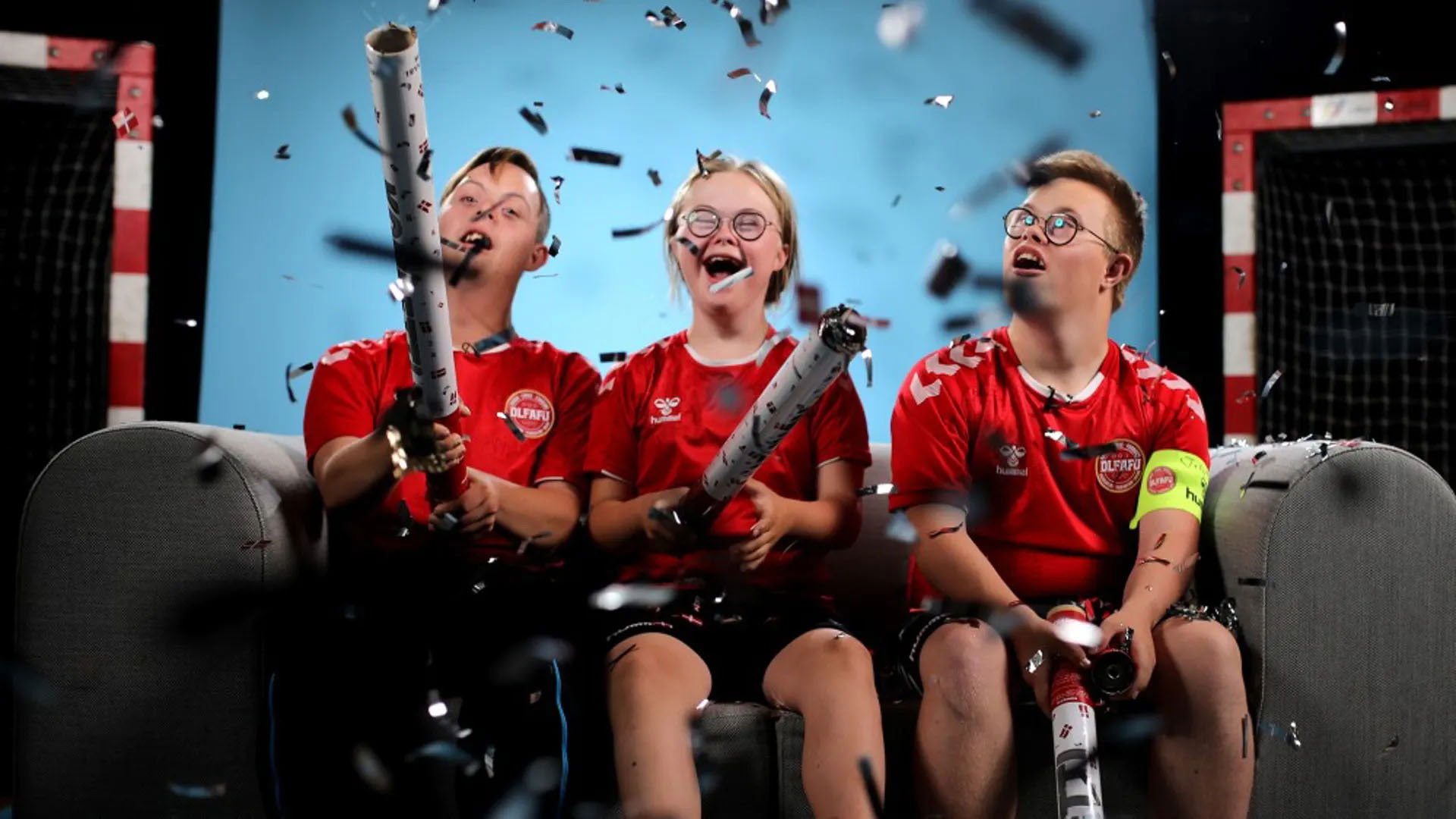 Verdens Lykkeligste Landshold Background