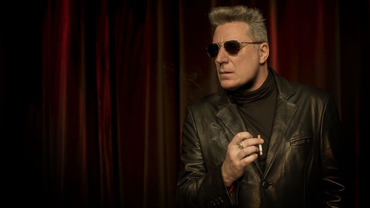 Loquillo y Trogloditas - A por ellos ... !! que son pocos y cobardes Background