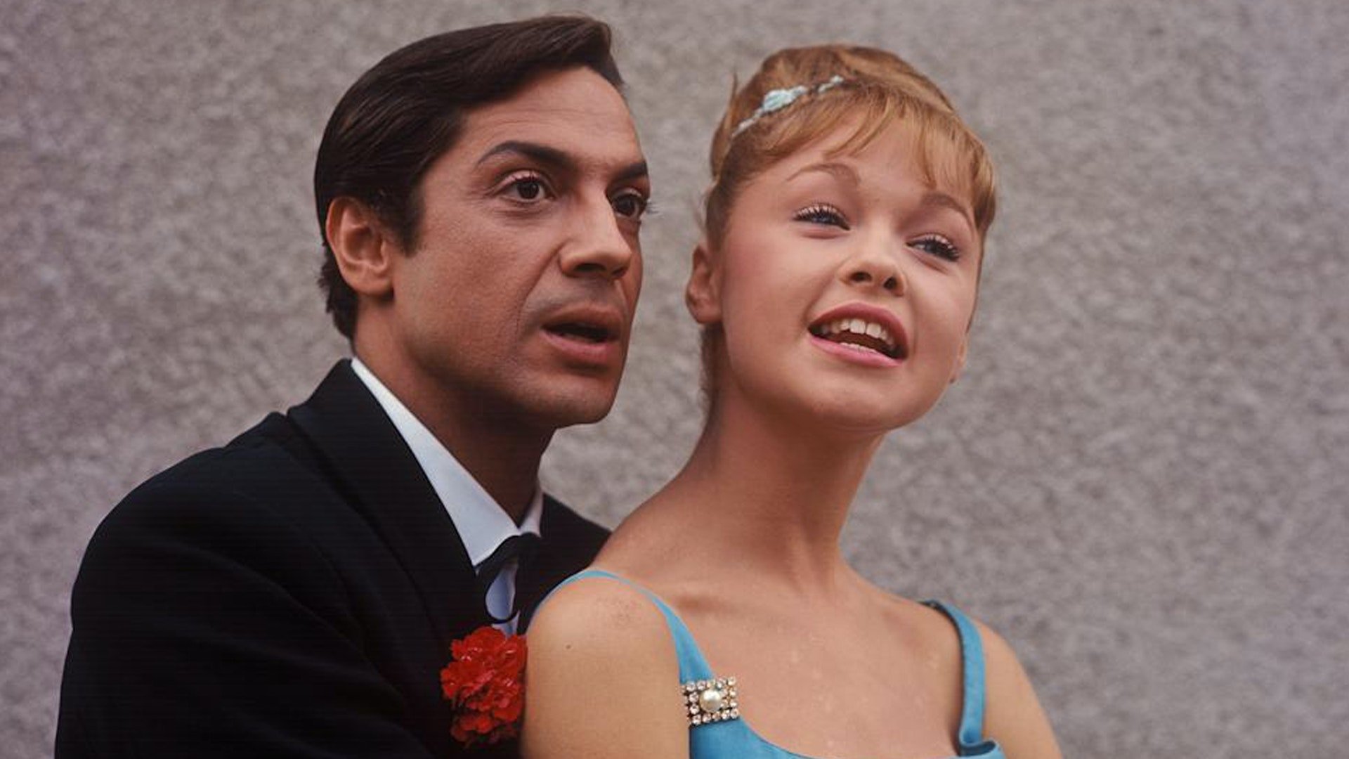 La nueva Cenicienta Background