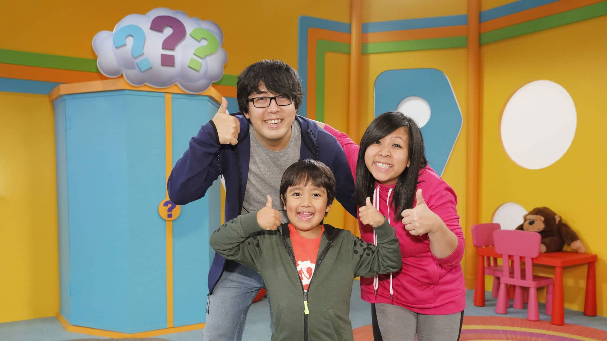 Ryan's Mystery Playdate: Level Up Background