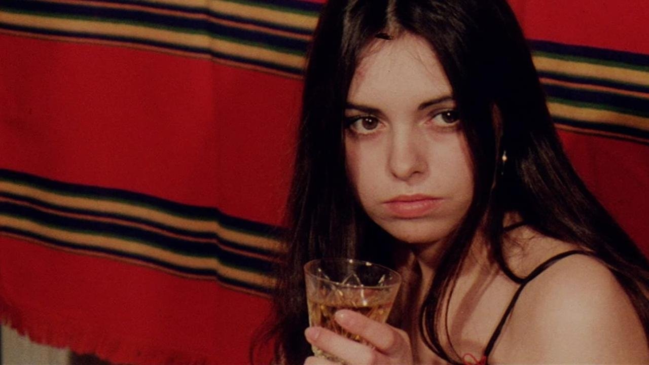 The Hot Nights of Linda Background