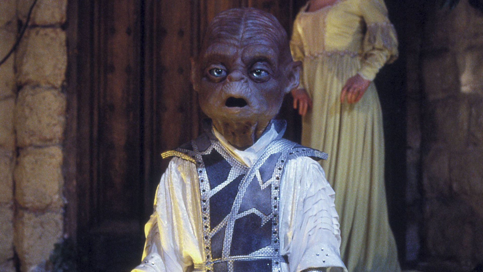 My Uncle the Alien Background