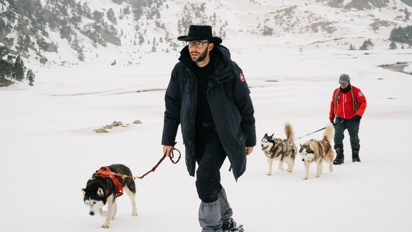 Sauerdogs Background