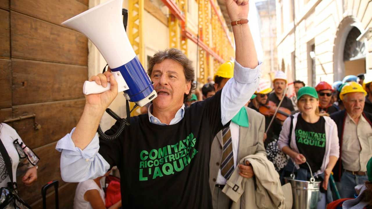 L'Aquila - Grandi speranze Background