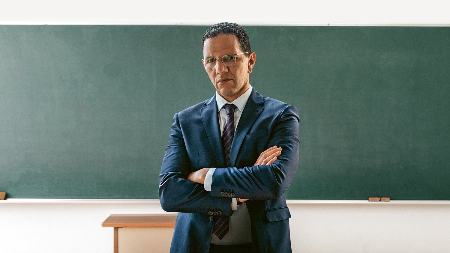 Le Principal Background