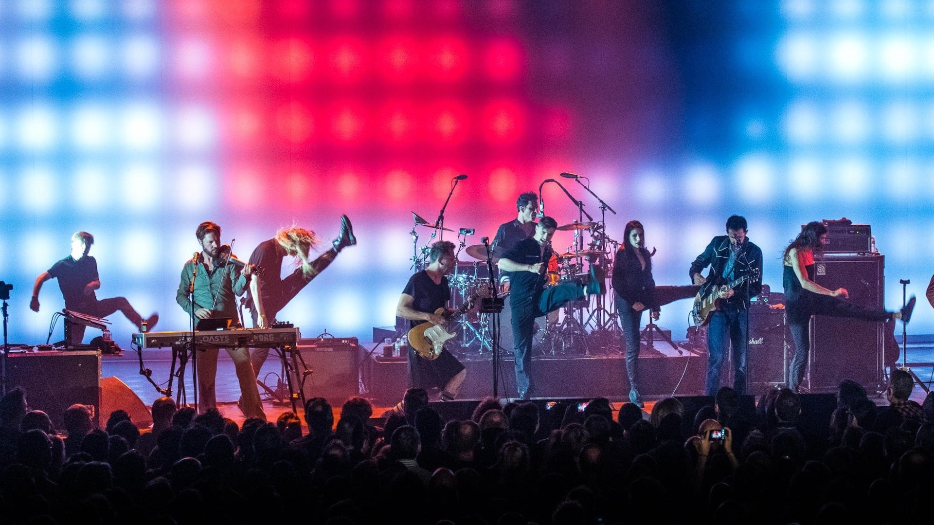 Confessions to dEUS Background