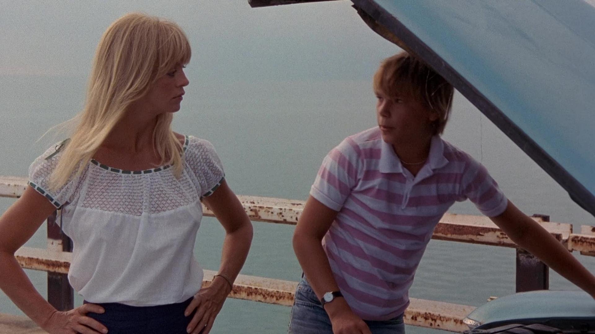 CrissCross Background