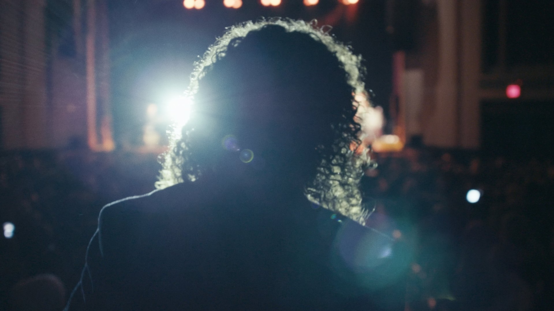 Listening to Kenny G Background